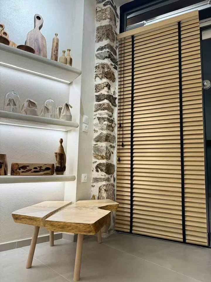 wooden-blinds-thessaloniki-on-a-window